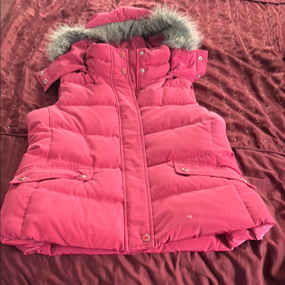 Women’s Pink Puffer Vest with Faux Fur Trim